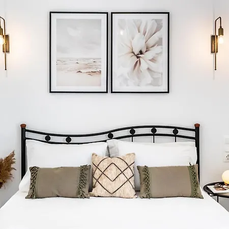 Jasmine Skopelos stad