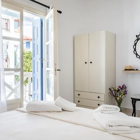 Jasmine * Skopelos stad